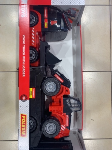 משאית גרר עם טרקטור