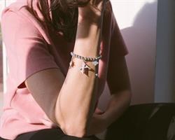 B-21 צמיד כסף עם תליונים (צ'ארמים) תלויים - אות לבחירתך