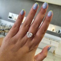 טבעת זהב יהלומים וזרקון לב גדול ומרשים