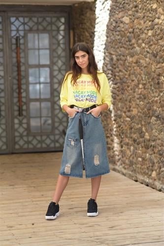 חצאית ג'ינס שוס וחגורה