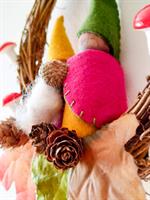 מובייל משפחה עם אימא מניקה - מובייל לתינוק