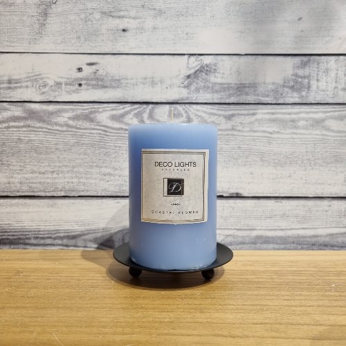 נר עגול 7/10 תכלת בריח פרחי חוף