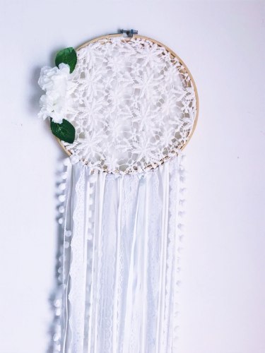 לוכד חלומות, לוכדי חלומות, לוכדי חלומות תחרה, תחרה לבנה, עיצוב חדרי ילדים, לוכד חלומות לילדה, לוכדים חלומות, תחרה , תחרה ורודה בלוכד החלומות, לוכד החלומות 