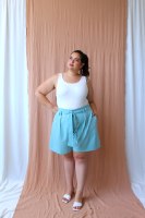 מכנסיי שייה כחול אקווה