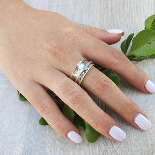 טבעת כסף טהור מסתובבת עם אבן אופל R-41