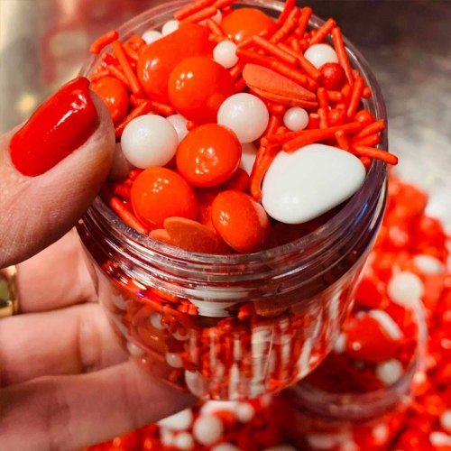 מקסי מיקס 43 VALENTINES DAY | מיקס אדום לבן חג אהבה | סוכריות,  ושוקולדים ומלא פנינים.