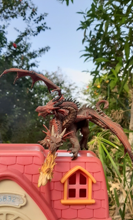 דגם למשחק וקישוט של דרקון דו ראשי מבית פאפו, 2005. גדול ומרשים ובמצב מעולה