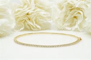 צמיד קשיח משובץ יהלומים במשקל 0.85 קראט