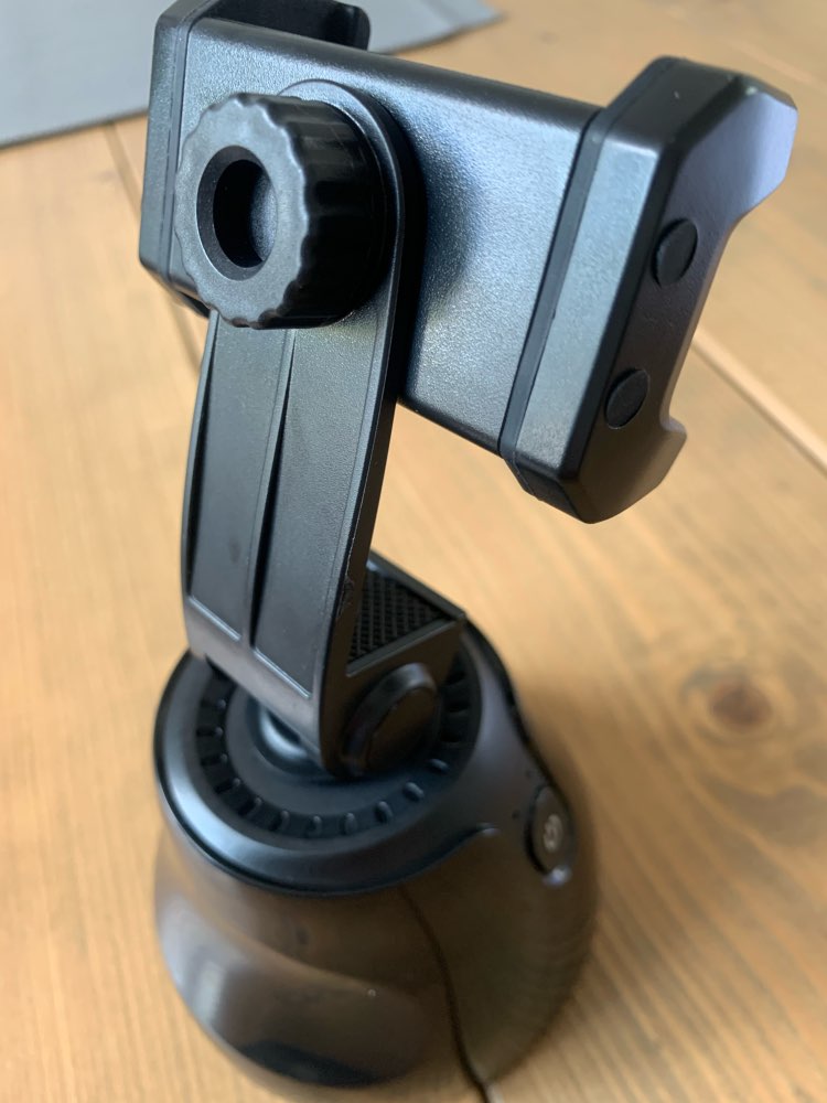חוות דעת - סטנד סלפי מזהה תנועה - °StandS.T360