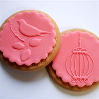 סט תבליטים - ציפור וכלוב.