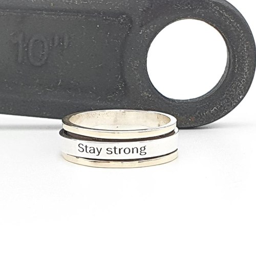 R-60 טבעת  לגבר  כסף  בשילוב  זהב  14K  עם חריטה   stay  strong