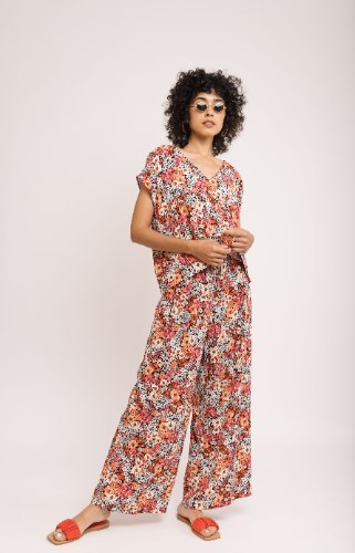 חולצת NAM V - פרחוני