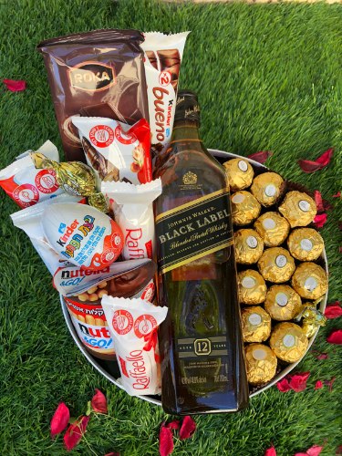 מארז בלאק לייבל גדול ושוקולדים פרימיום