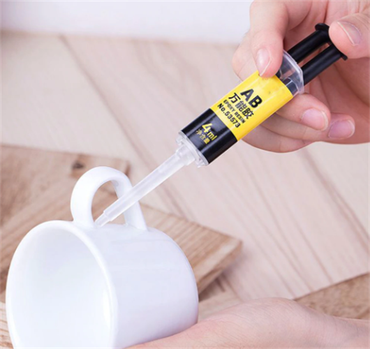 הדבק החזק בעולם - נגד מים