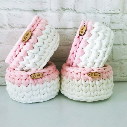 סלסלה סרוגה ,סט סלסלות לשידת החתלה, רבעיית סלסלות סרוגות, סלסלה סרוגה ,סלסלה סרוגה לשידת החתלה, מתנה ליולדת 