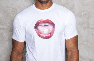 טי שרט   T - AKASHI LOGO צבע לבן