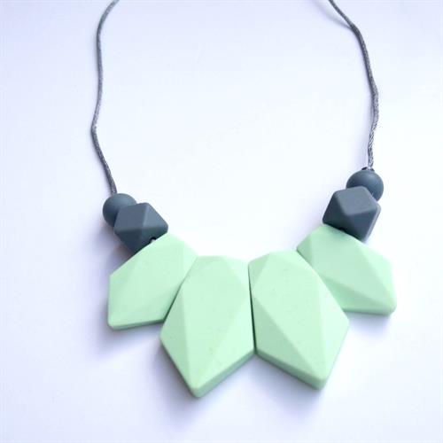 שרשרת סיליקון- תכלת פסטל