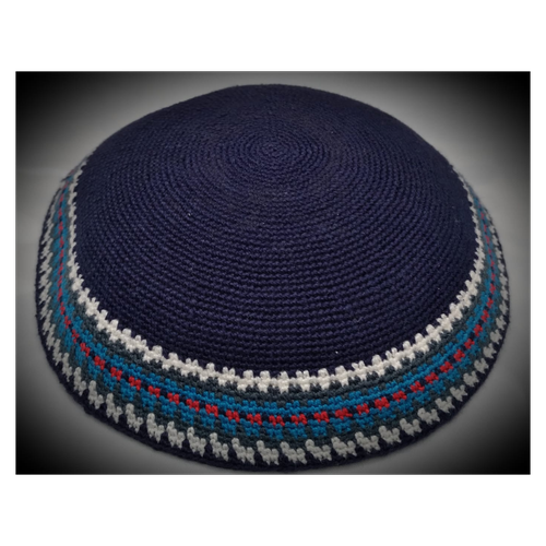 כיפה קלאסית כחול פס אדום / תכלת מידה 16