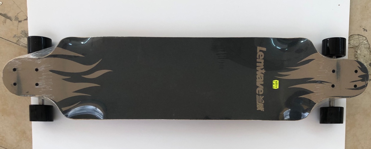 סקייטבורד ענק מטר