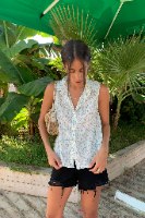 מכופתרת סופי הדפס עלים