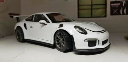 מוכנית ברזל איכותית 1:24 פורשה 911 GT3 RS