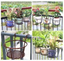 אדניות מדף מברזל לתליית עציצים בצבעים שונים