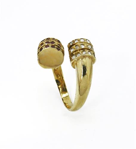 טבעת זהב 14K פתוחה משובצת יהלומים 0.10 קראט ואבני רובי