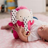 מיקה הפילה: תרגול מוטוריקה עדינה