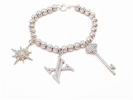 B-21 צמיד כסף עם תליונים (צ'ארמים) תלויים - אות לבחירתך