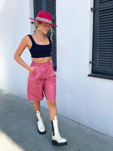 ברמודה גומי דמוי עור ורוד