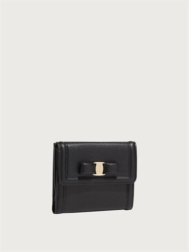 ferragamo wallet women's