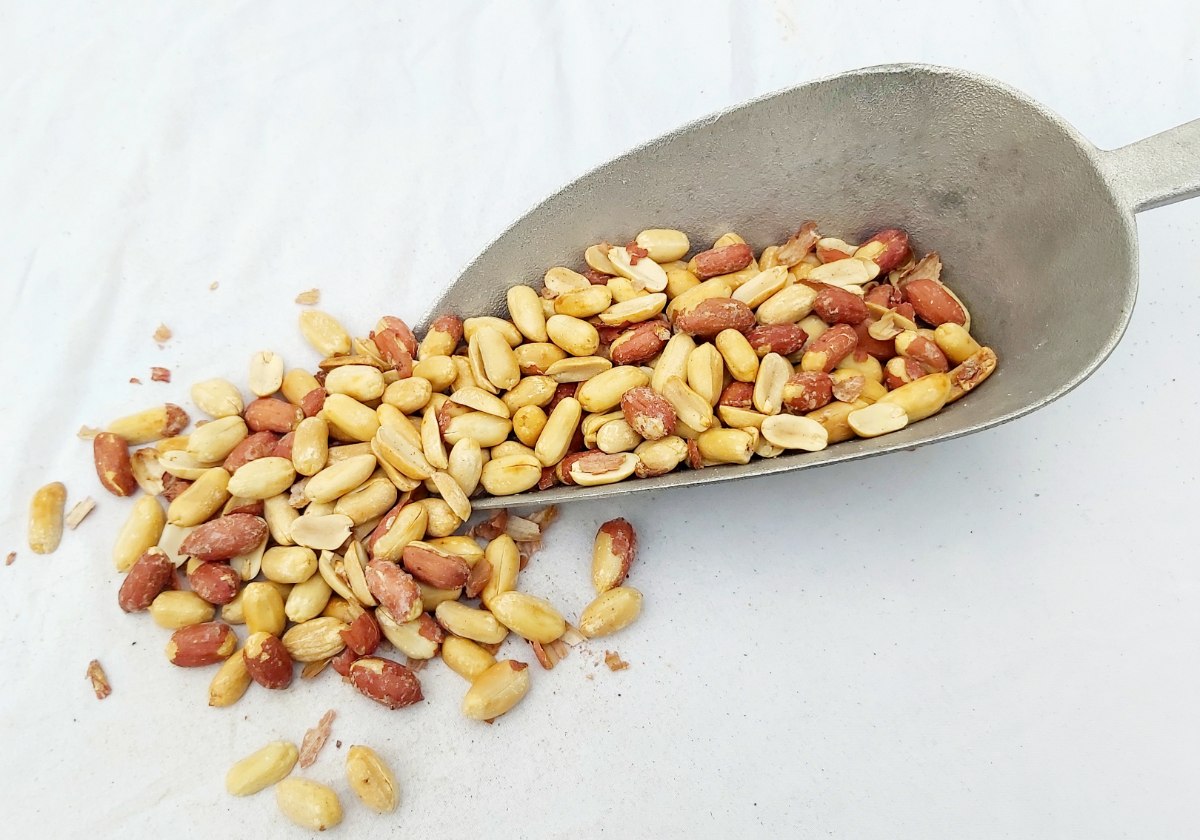 בוטן קלוי עם מלח 1 ק"ג