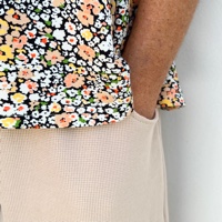 מכנסיים מדגם נועה מבד פיקפיקה בצבע בז׳