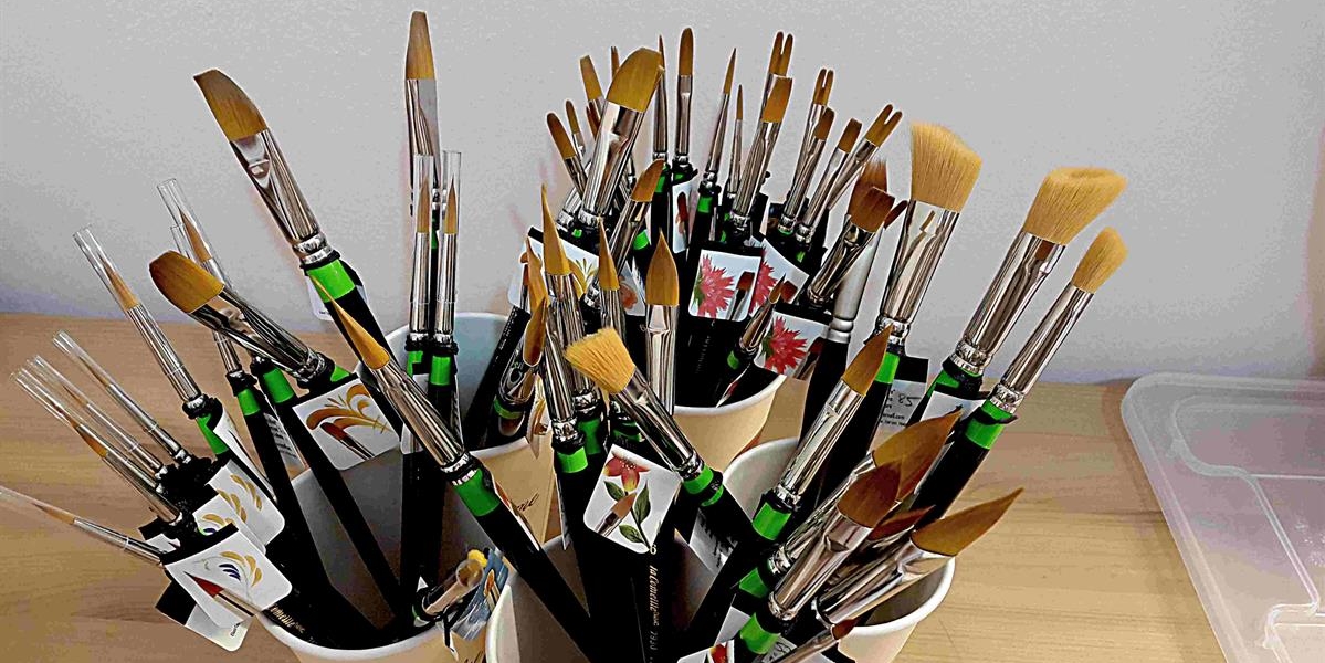 TAG-paint.com איפור איכותי לציורי פנים וגוף וציוד מקצועי נלווה .
