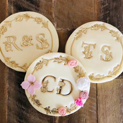 מסגרת פרחונית גדולה | מסגרת ליצירה בבצק סוכר | לקישוט עוגות וקינוחים מיוחדים