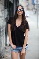 V בייסיק שרוול קצר