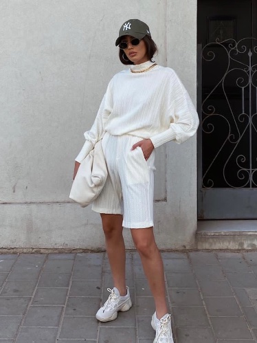 חליפת טורי שמנת