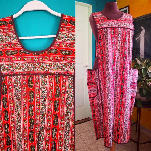 סינר וינטג' בהדפס כיפי וגב מיוחד