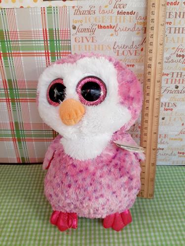 בובת פינגווין עיניים גדולות גדולה מבית ty ושמו גליידר