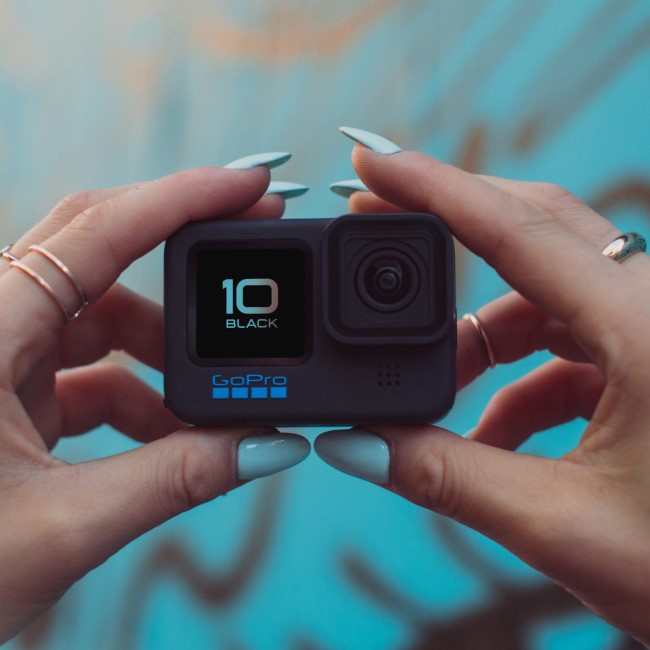 מצלמת אקסטרים GoPro Hero 10 Black