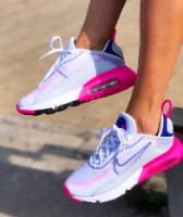 נעלי נשים NIKE AIR MAX 2090 צבע לבן/ורוד