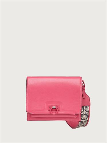 תיק Salvatore Ferragamo