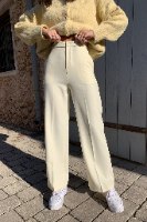 מכנסי אטלנטה מחויטים