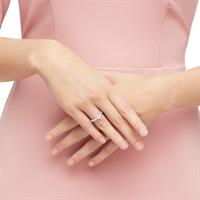 טבעת SWAROVSKI מקולקציית Attract