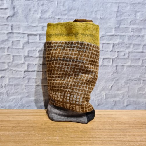 צעיף ויסקוזה חום וחרדל משבצות קטנות