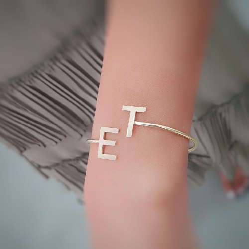 צמיד קשיח אותיות דגם LAA35