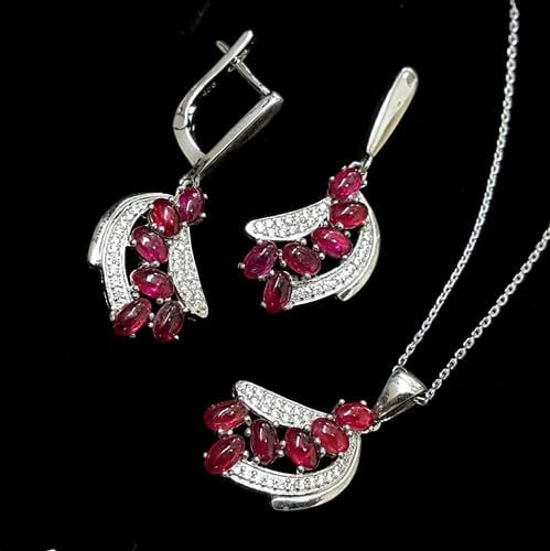 עגילים ותליון כסף משובץ גרנט אדום וזרקונים S1219