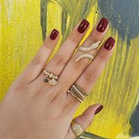 טבעת זהב עם שורת זרקונים