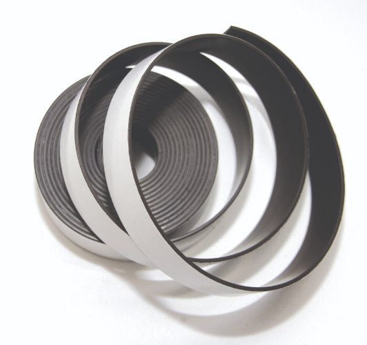 סרט מגנטי דביק - 3 מטר אורך