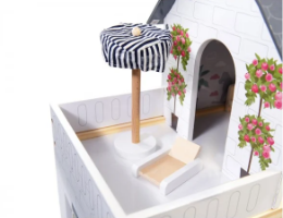 בית בובות דגם אמילי, קפיץ קפוץ